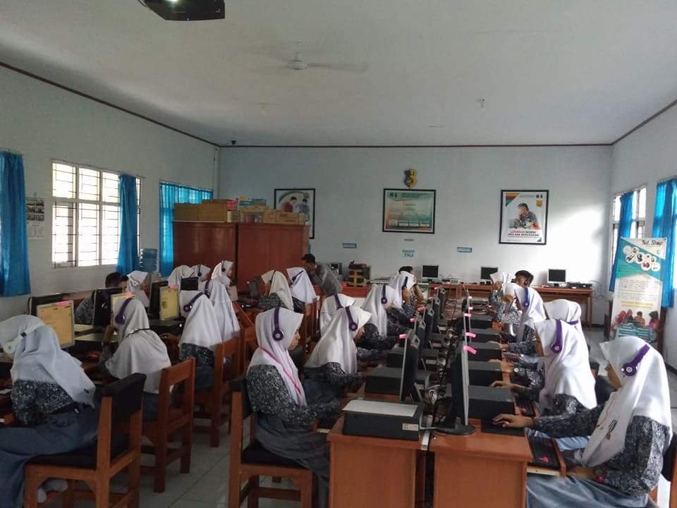 Lingkungan Belajar Modern Standar Industri